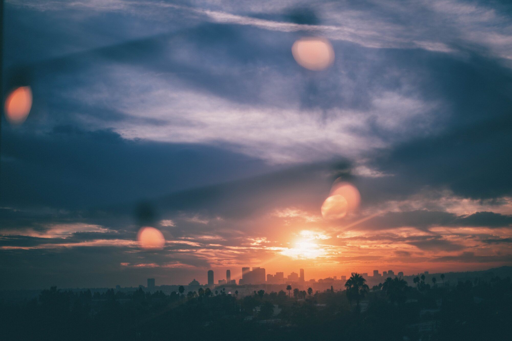 roberto nickson city unsplash scaled