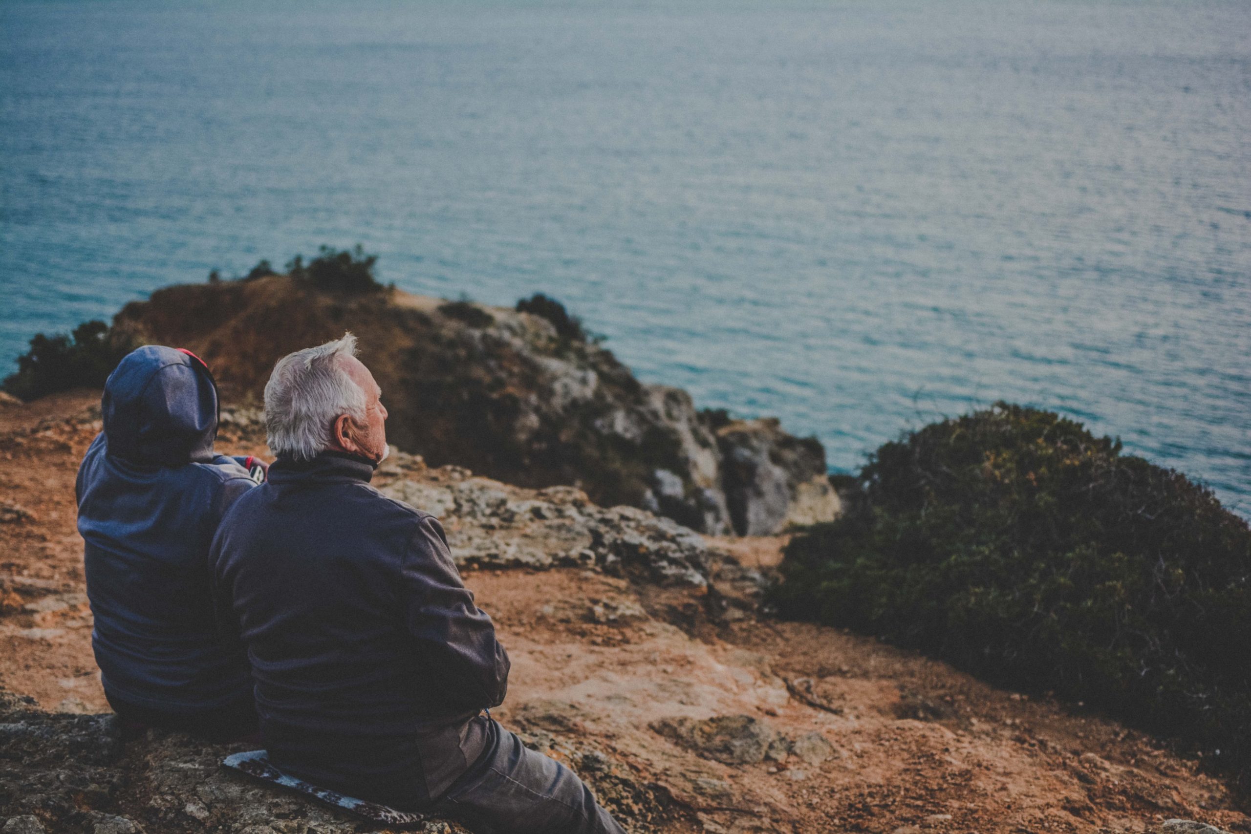 katarzyna-grabowska-elderly-couple-unsplash