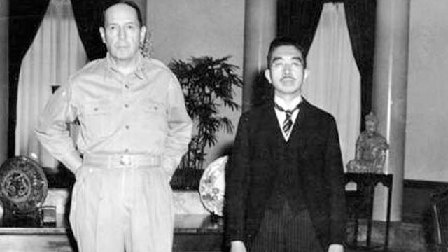 MacArthur in Japan