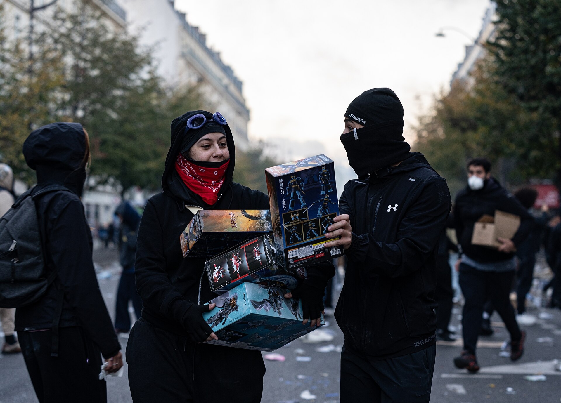 France 2026 looters